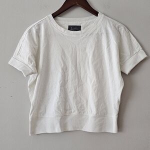 anthropologie short sleeve crop top